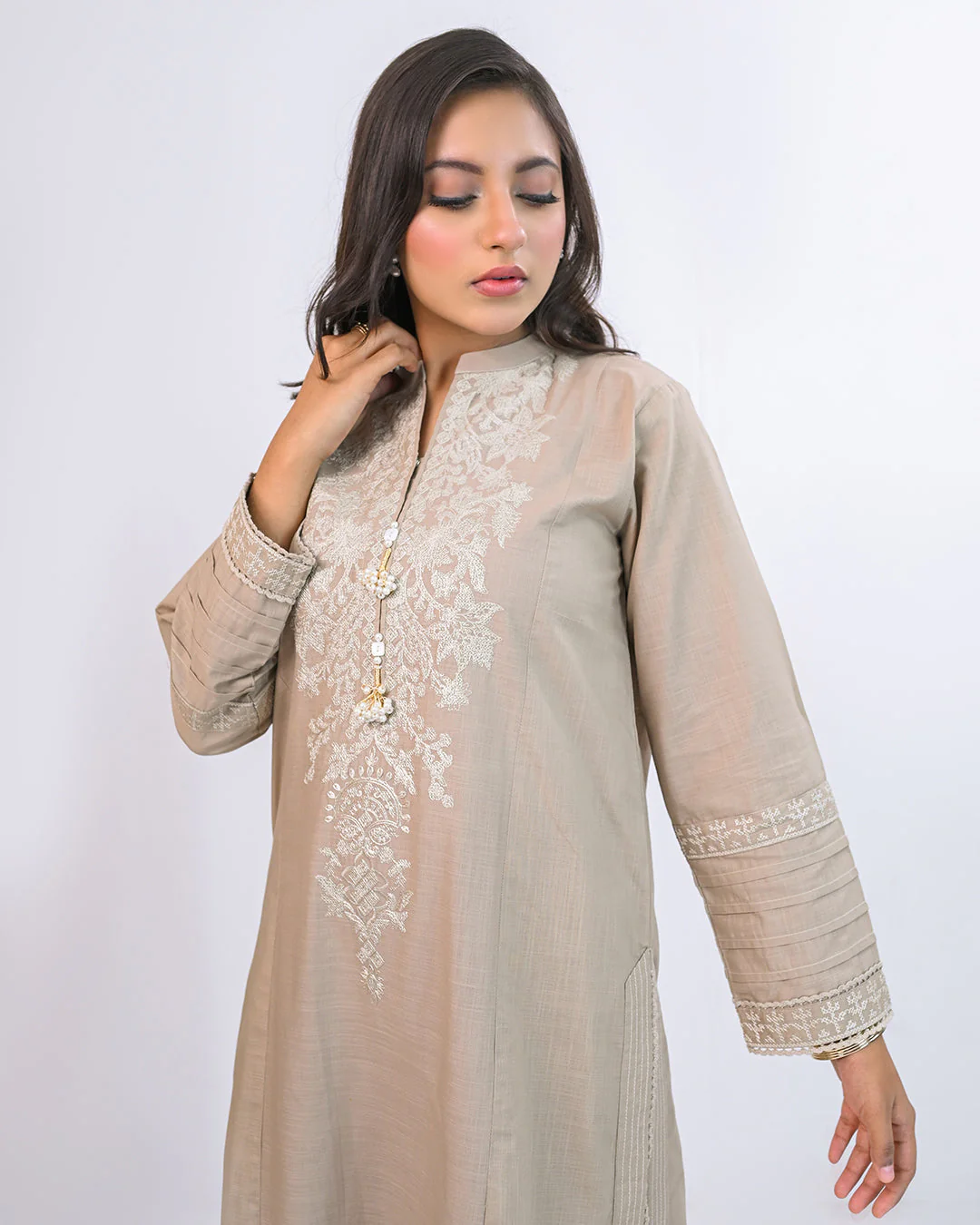 Miorah By Ayla Studio Stitched Solid Embroidered Co-ord -Arzoo - Image 4