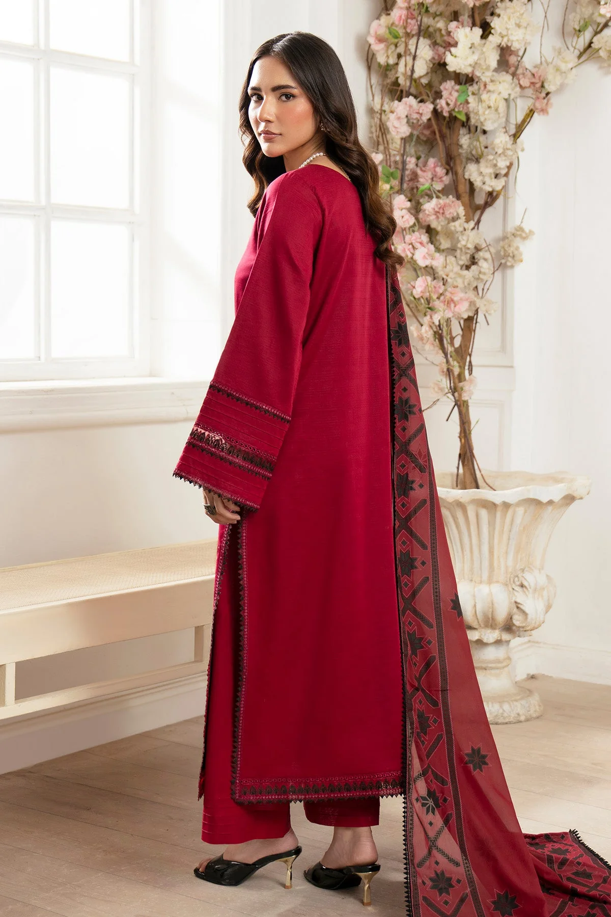 Kianna Pret By Imrozia Serene Stitched Summer Lawn Suit-SP-72 OSNAT - Image 3