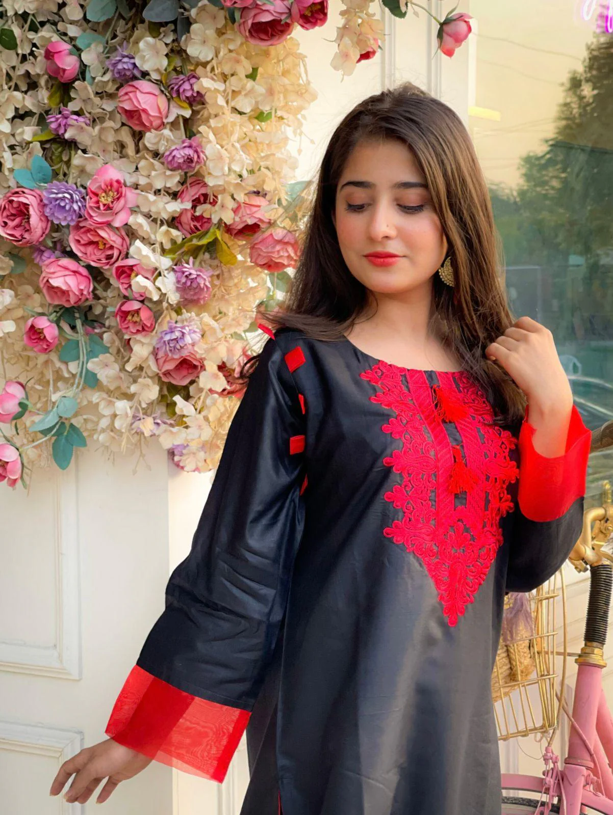 Zaib E Hoor SPECIAL EMBROIDERY BLACK 2PCS - Image 4