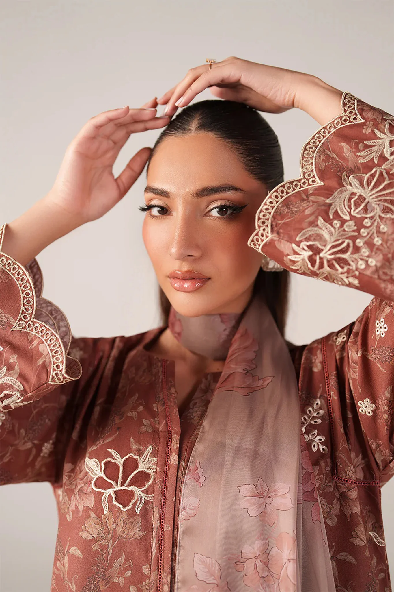 Iznik Unstitched 3 Piece Spring Summer Suit-SS-02 - Image 2