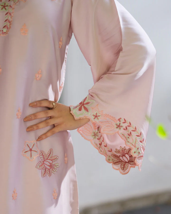 Sprinkles Stitched Emb Kaftaan Suit -Faye Boxy Vine - Image 10