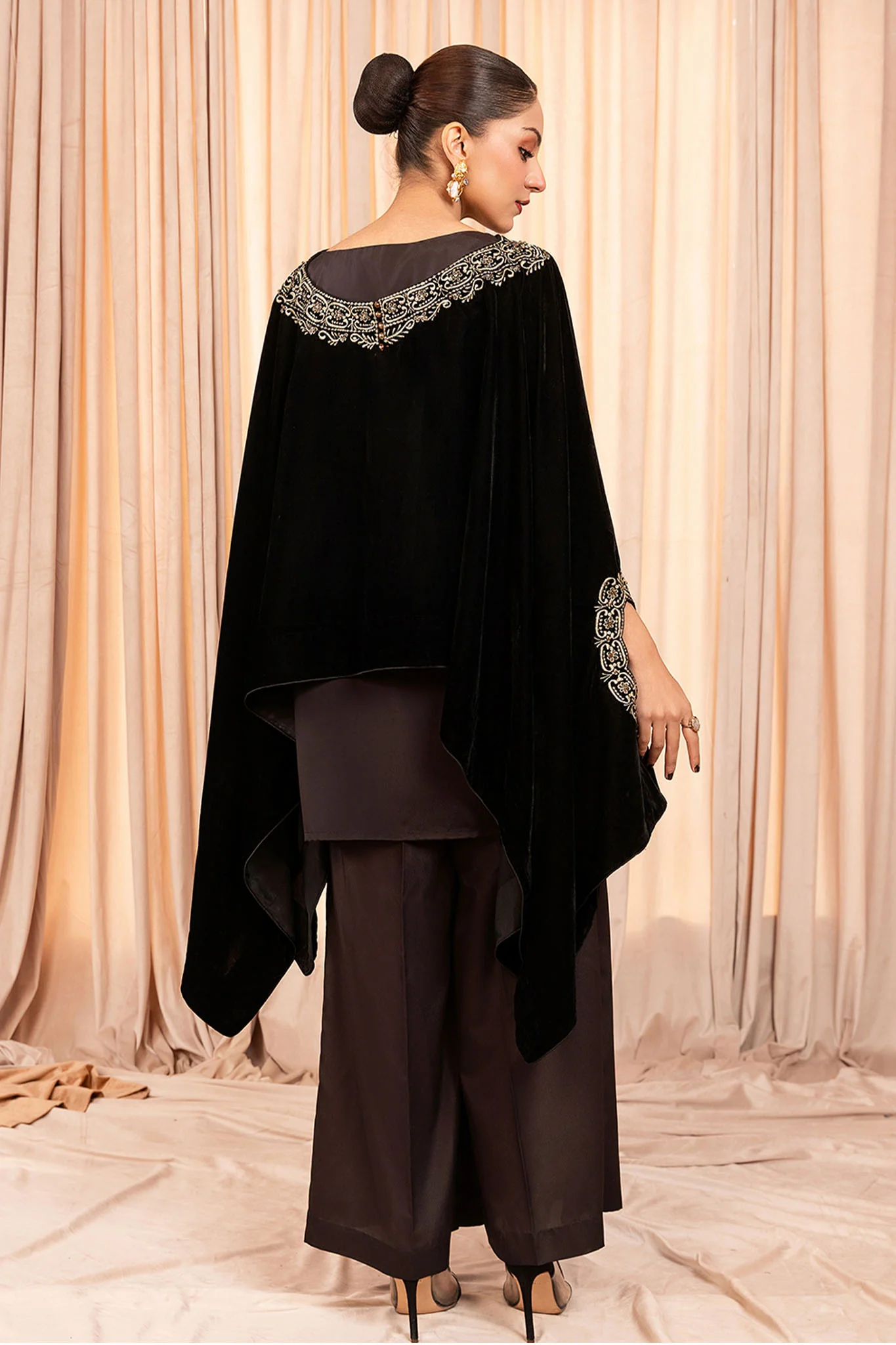 Stitch Vibes Stitched Luxe Suit-Aylin Whisper Shawl - Image 3