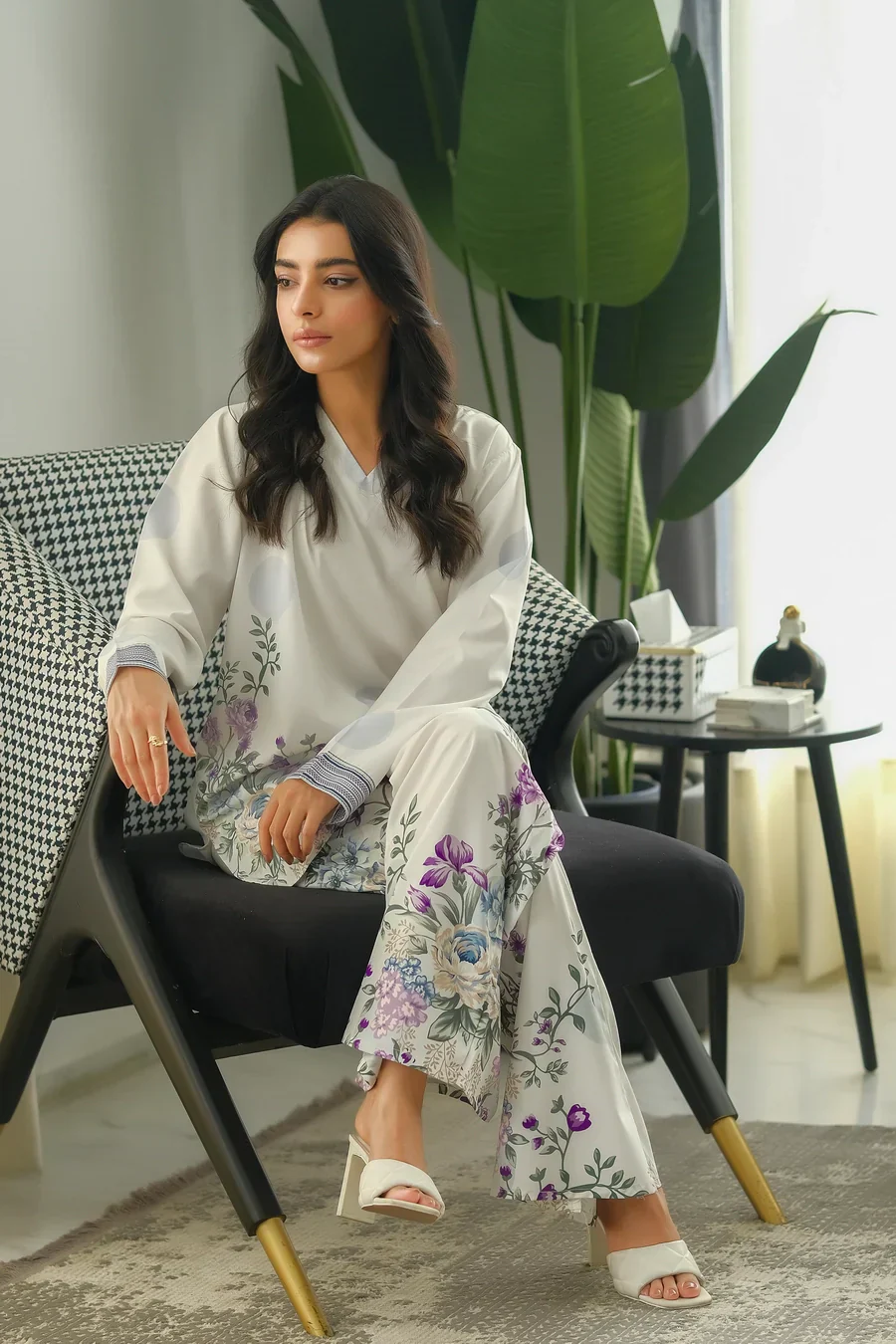 Yaaqot Stitched 2 Piece Lawn Collection-Sur Sabs Dgn # 08 - Image 5