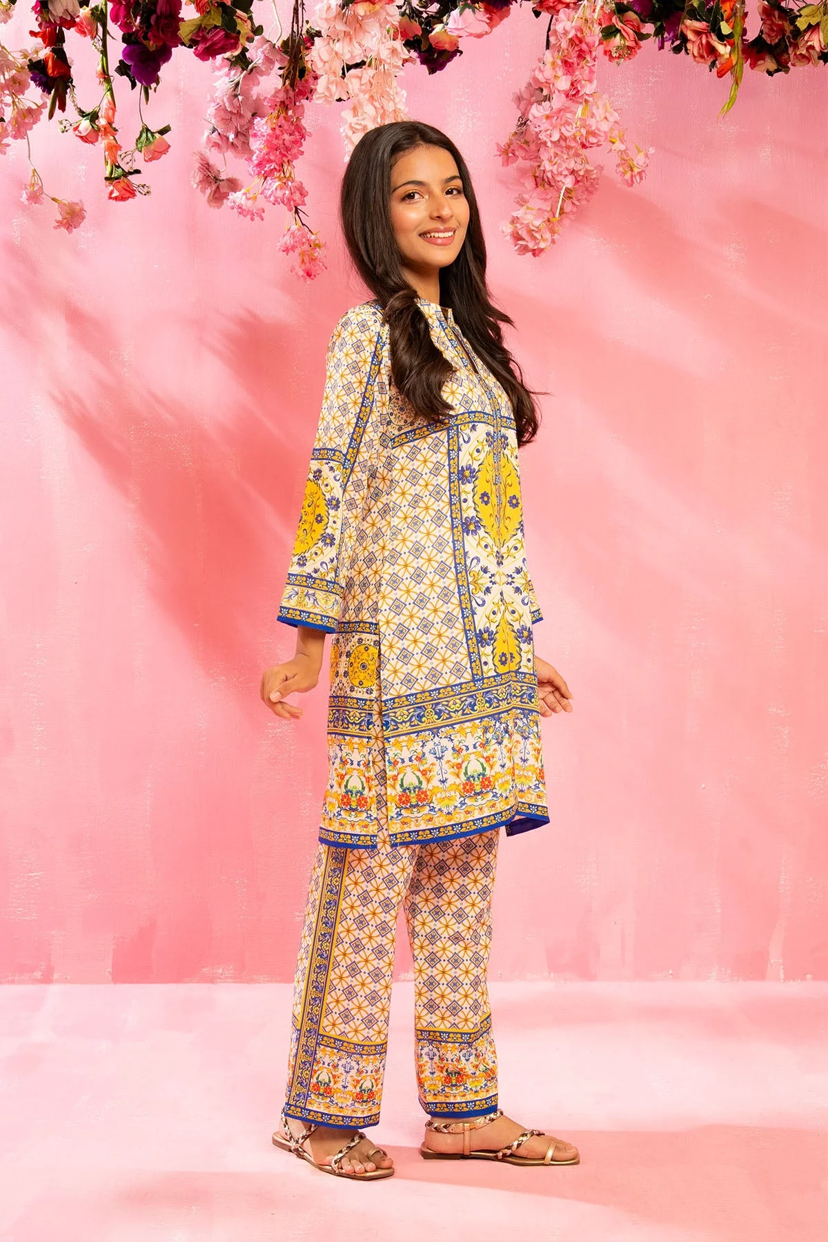 Ochre Clothing Swiss Lawn Digital Printed 2 Pc Suit - Image 3