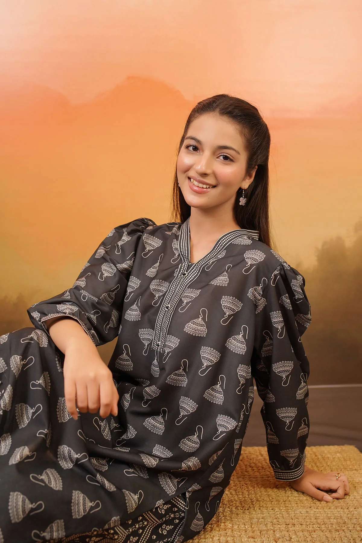 Ochre Clothing Swiss Lawn Printed 2 Pc Suit - Image 2