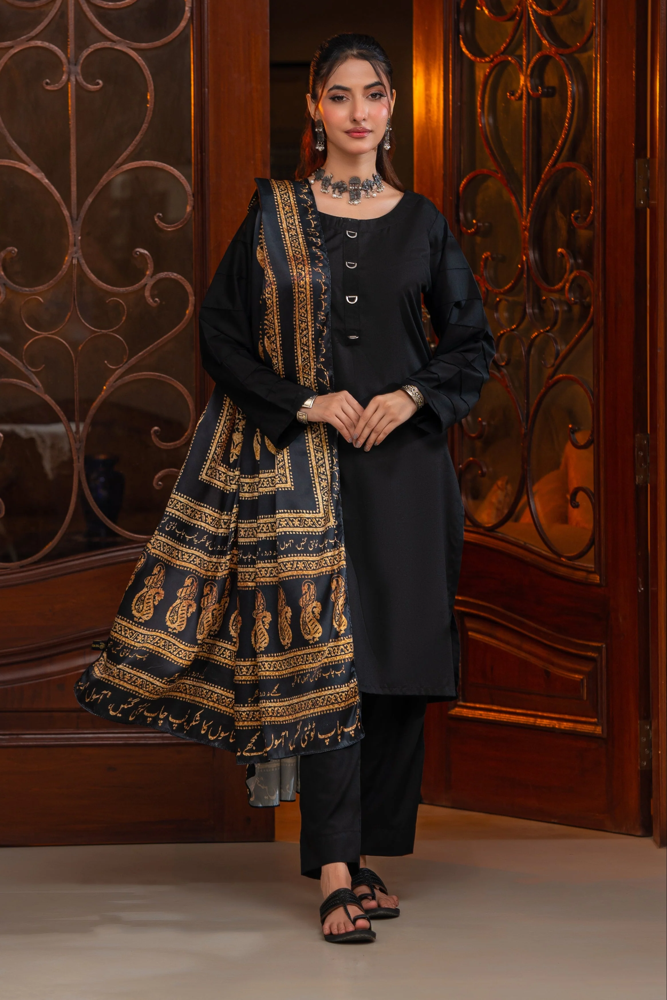Tng By Md Odhni Collection-Ajrak Batik Silk Odhni (Golden Black)