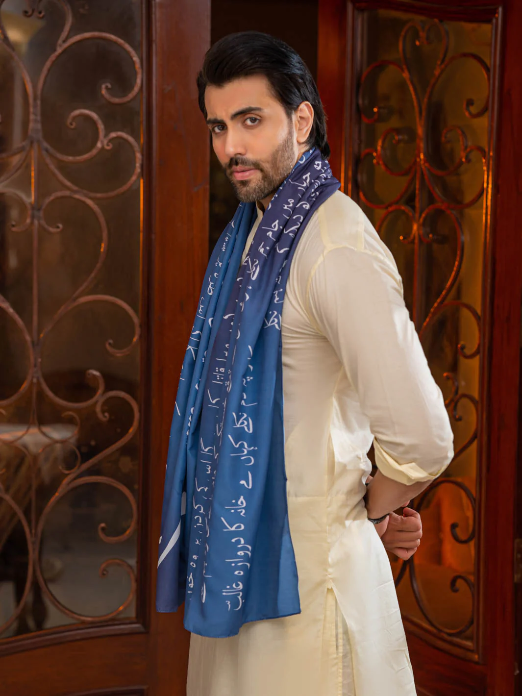 Tng By Md Stole Collection-Ghalib Ki Khuwaish Stole - Image 8