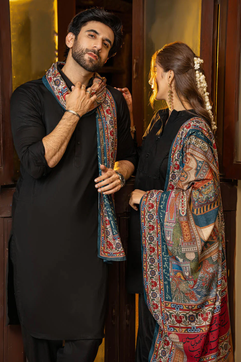 Tng By Md Stole Collection-Mughal Mahal Stole - Image 2