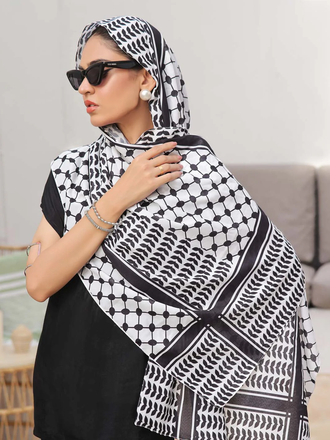 Tng By Md Stole Collection-Palestine B&W stole - Image 4