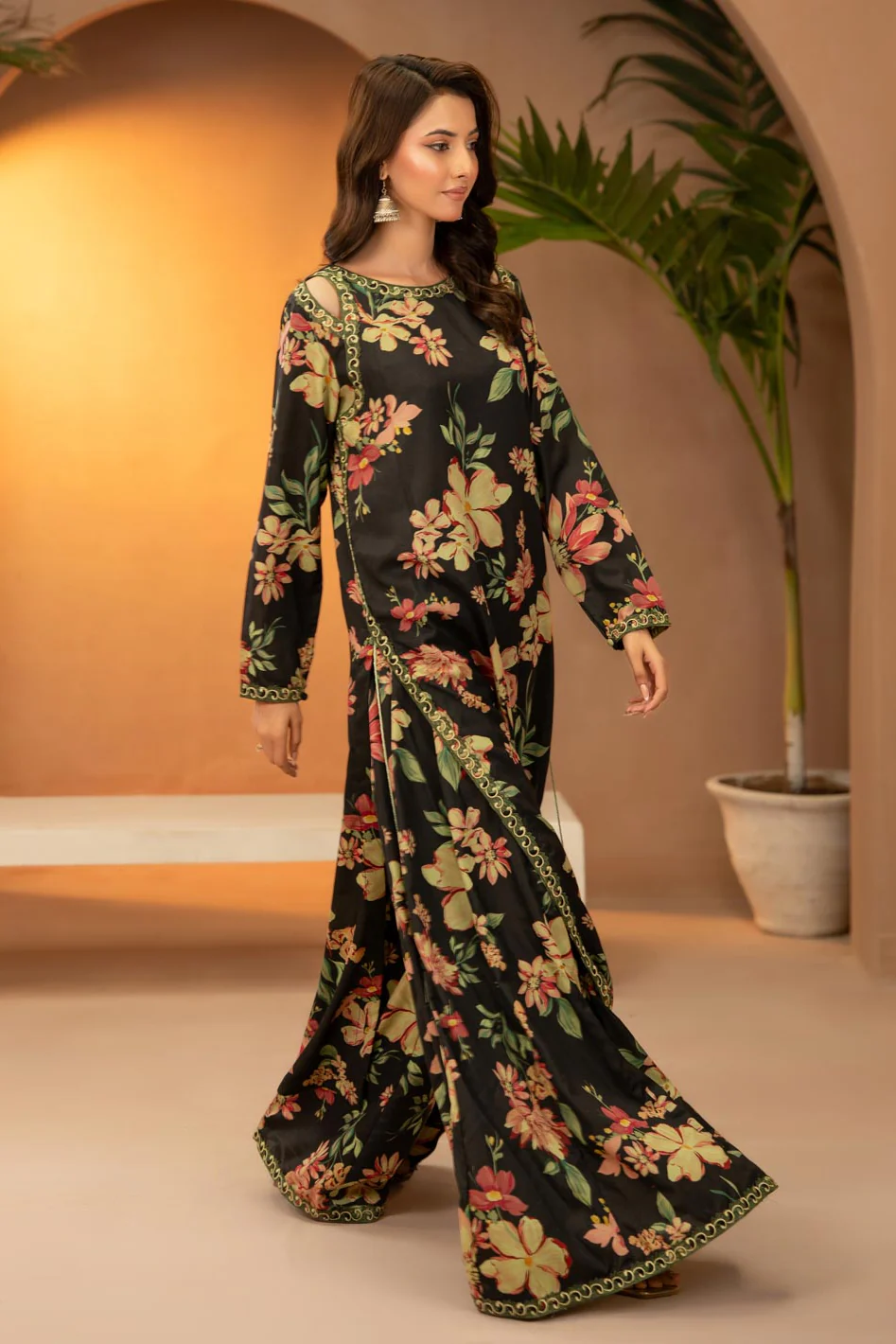 Tng By Md Stitched Baag Collection-Sargoshi | Gharara | Black - Image 2