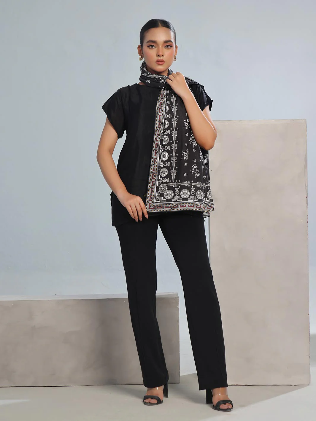Tng By Md Stole Collection-Rounaq Lawn Stole - Image 3