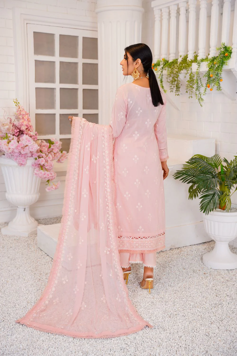 Threads & Weaves 3 Pc Embroidered Lawn Suit-L23106 - Image 2