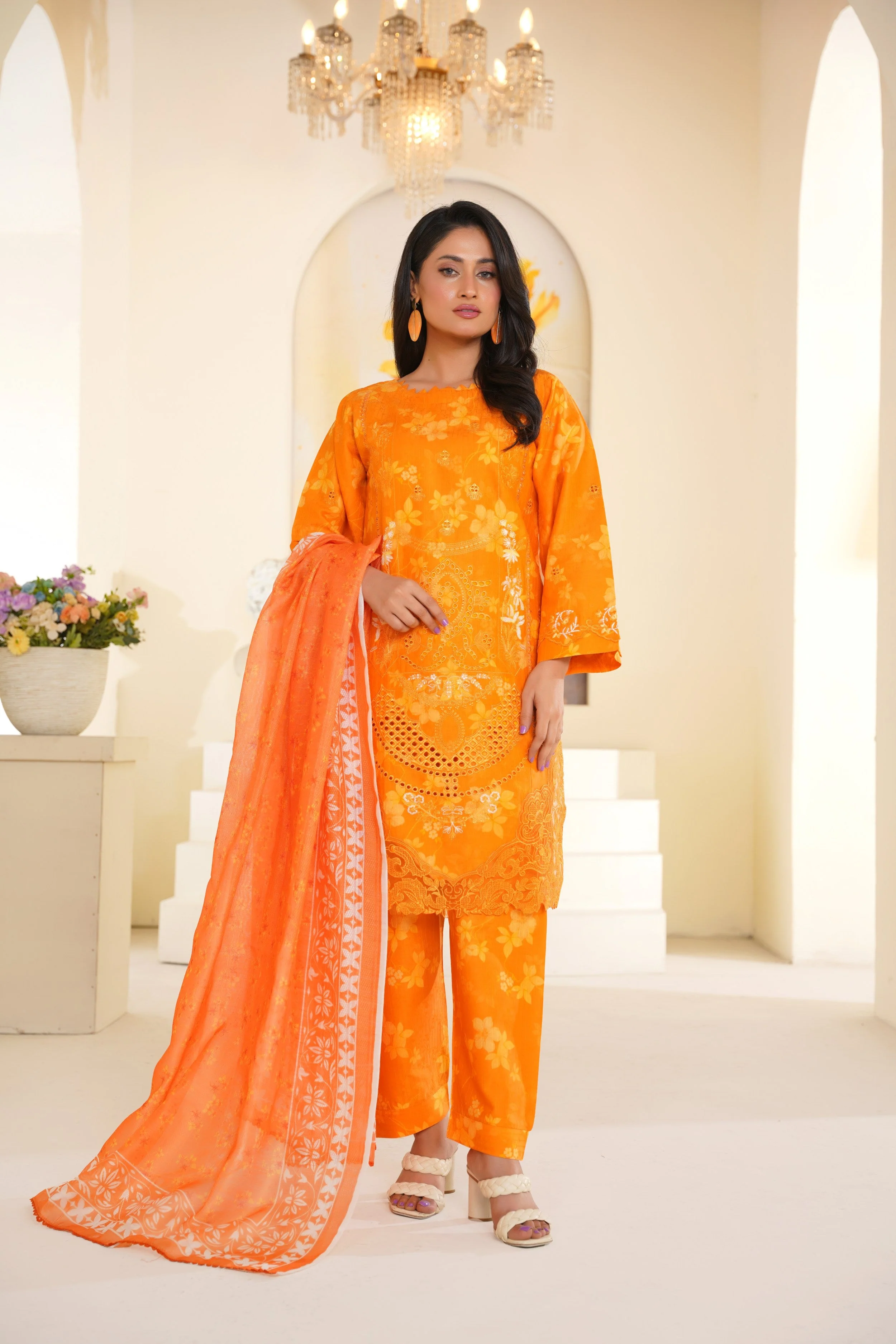 Threads & Weaves Amber Glow - Embroidered Lawn Ready to Wear 3PC-RTWL26104S