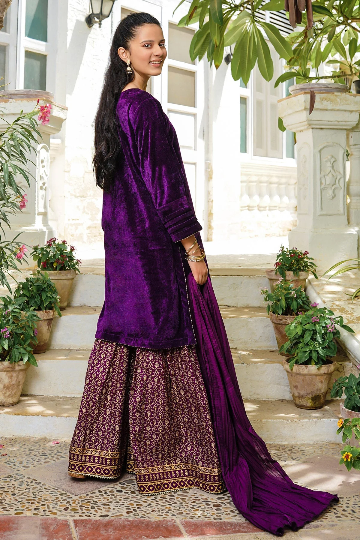 Ochre Clothing Velvet Hand Adda Work 3 Pc Suit - Image 7