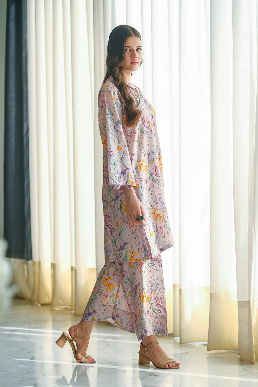 Sprinkles Stitched 2 Piece Summer Luxury Lawn Women Suit-Violet - 2-Piece Luxury Lawn Set - Image 3