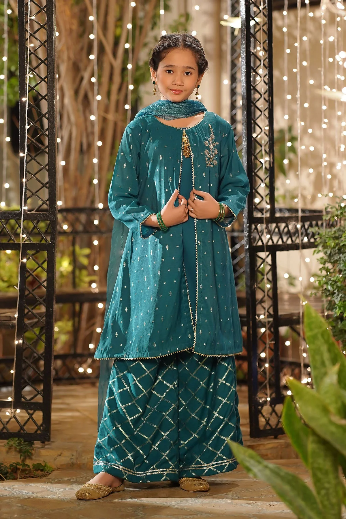 Ochre Clothing Girls Full Suits Viscose Jacquard Hand Adda Work 3 Pc Suit