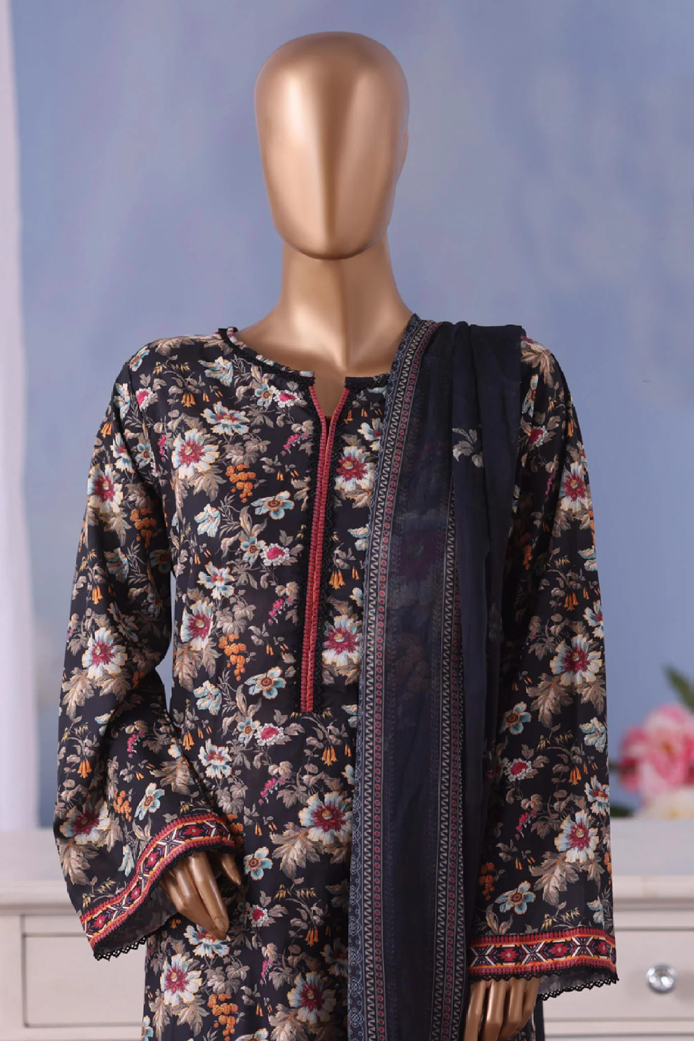 Bin Saeed Stitched 3 Piece Exclusive Printed Cotton Vol-04 Suit-WC-2490-Black - Image 2