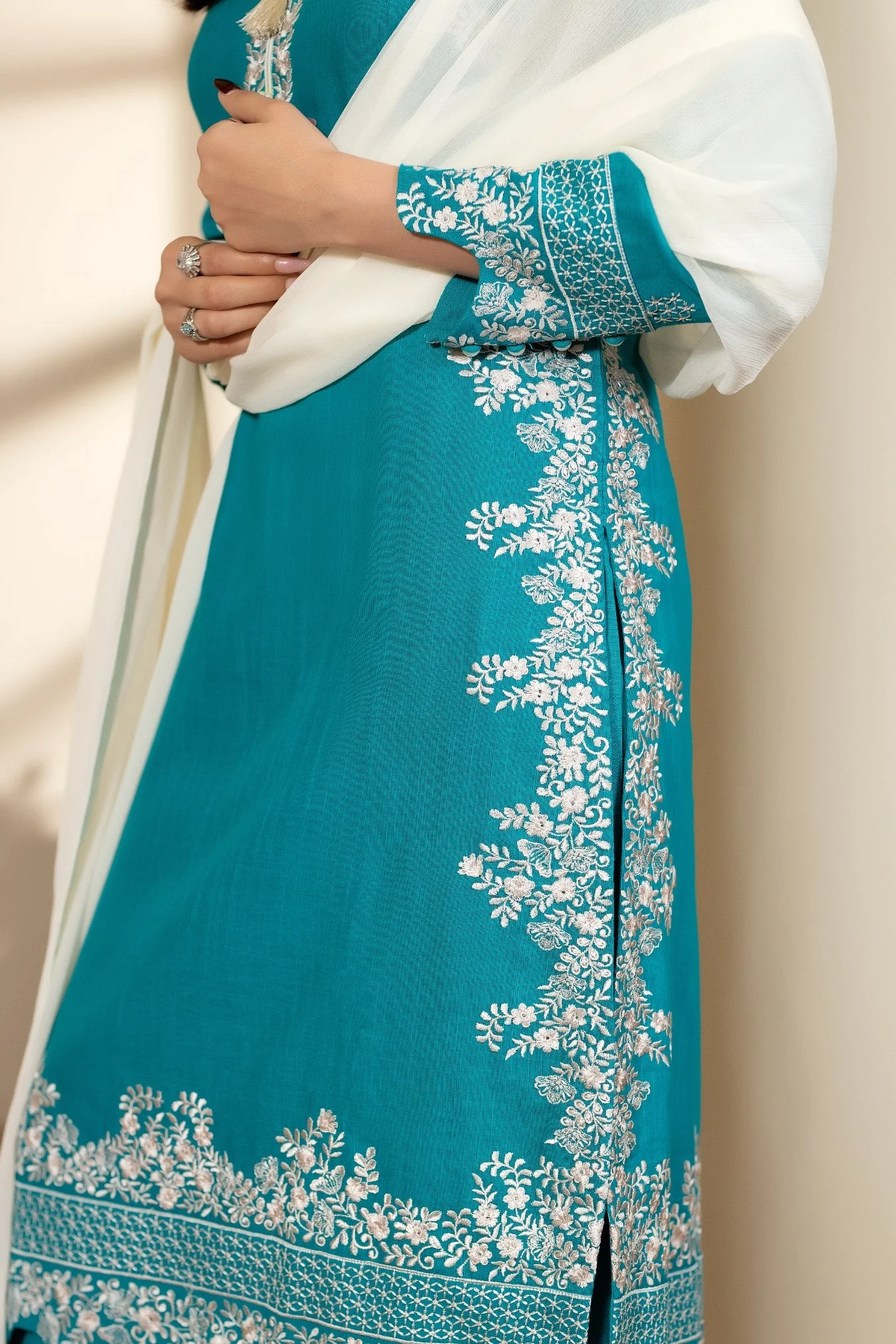 Justuju By Inara Stitched 3 Piece Winter Suit-NAAZ DR-04 - Image 5