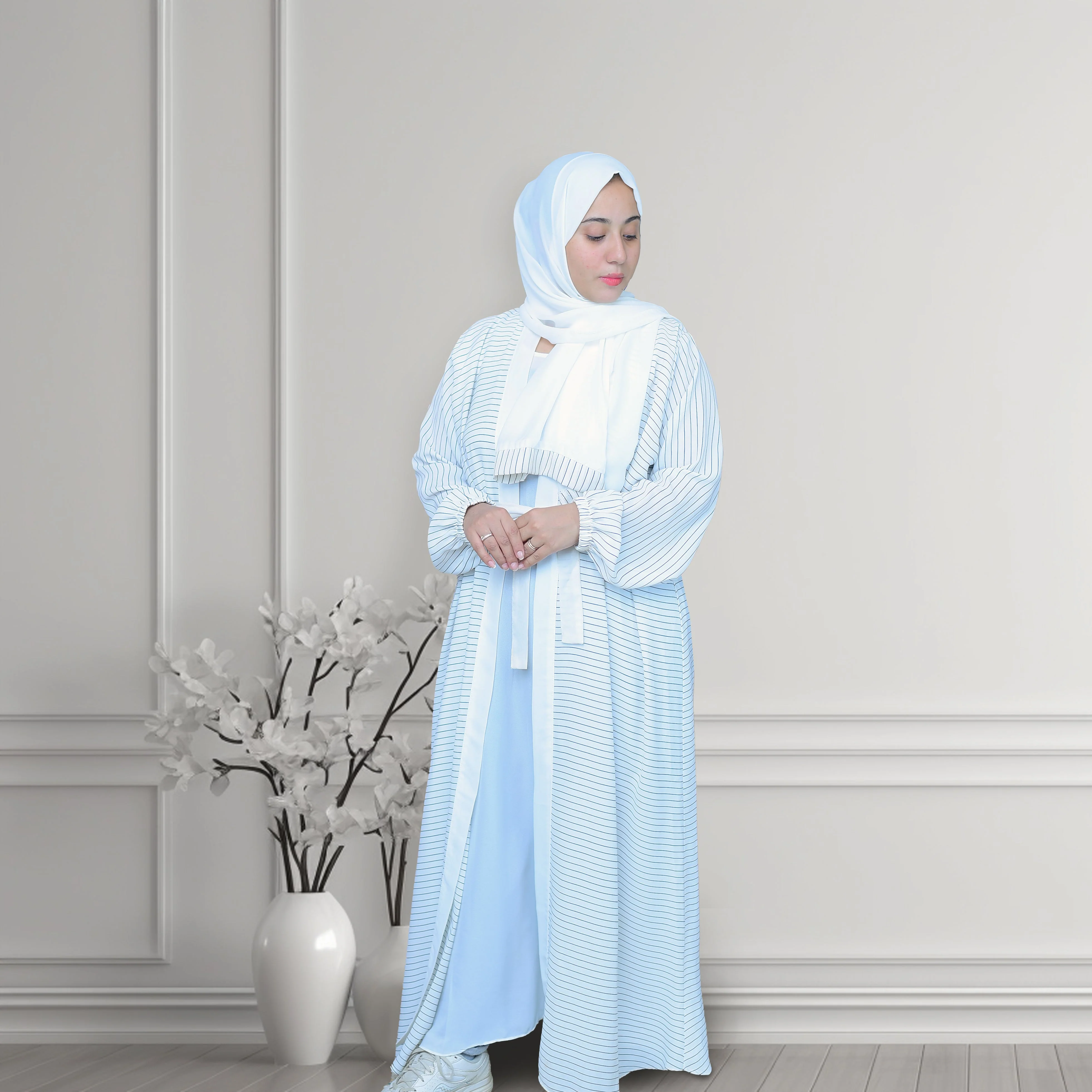 Bustangi White Line Front Open Abaya - Image 2