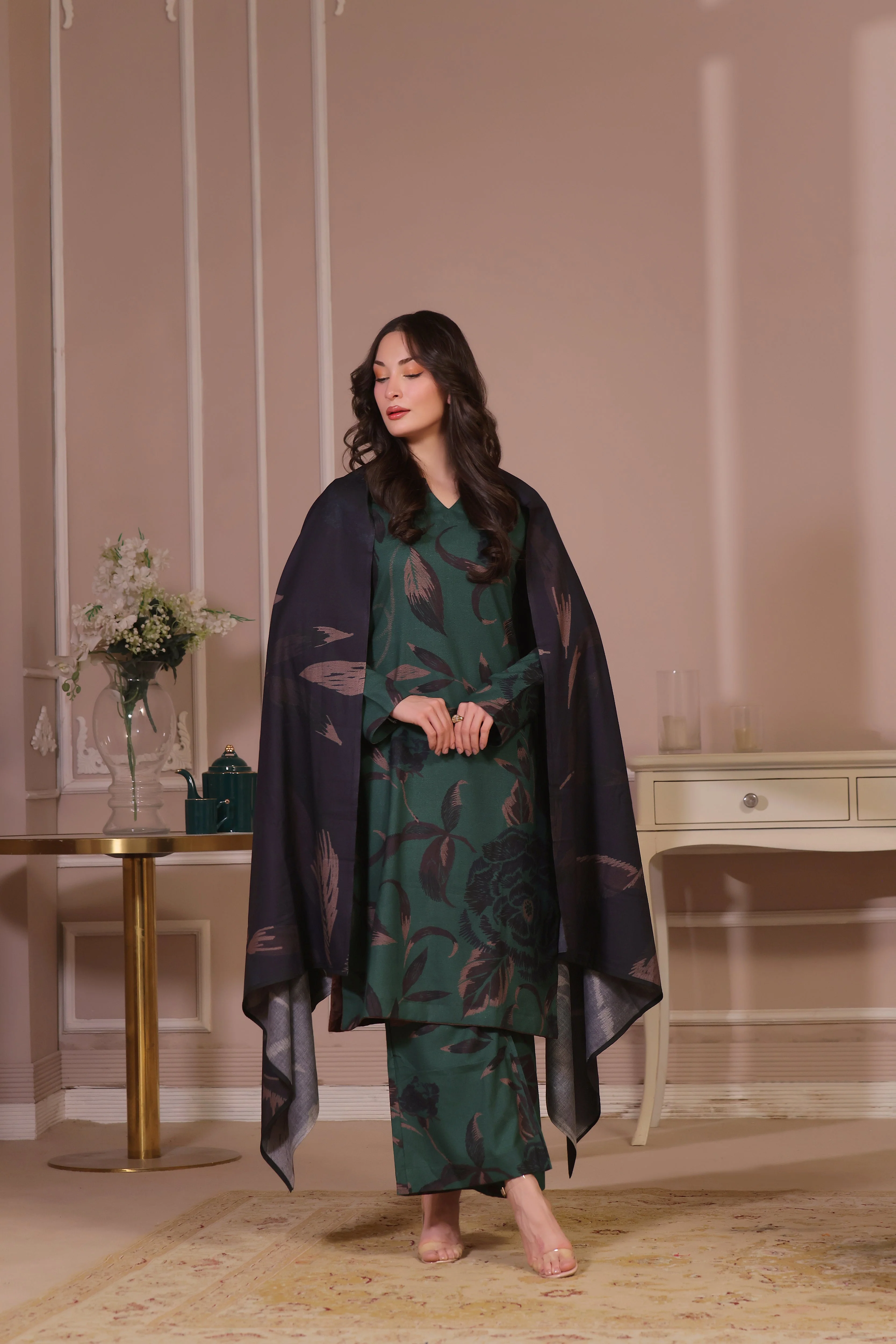 Feathers Unstitched 3 Piece Winter Collection-WILLOW-FT433 - Image 2