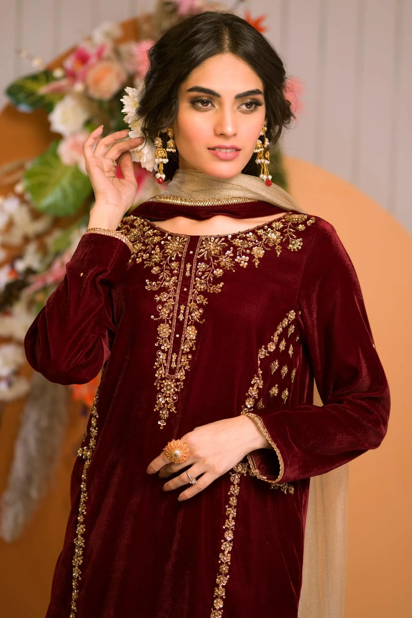 Makhmal By Zaaviay Stitched Shadab (Three Piece) - Image 3