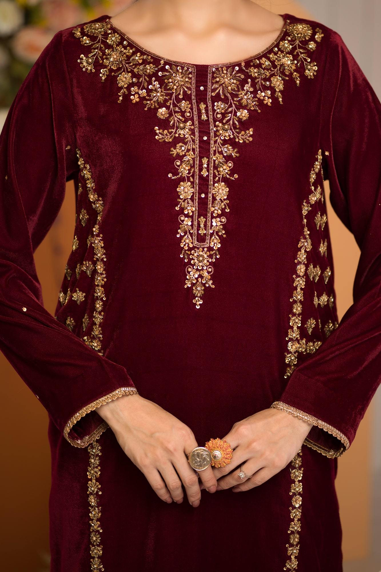 Makhmal By Zaaviay Stitched Shadab (Three Piece) - Image 4