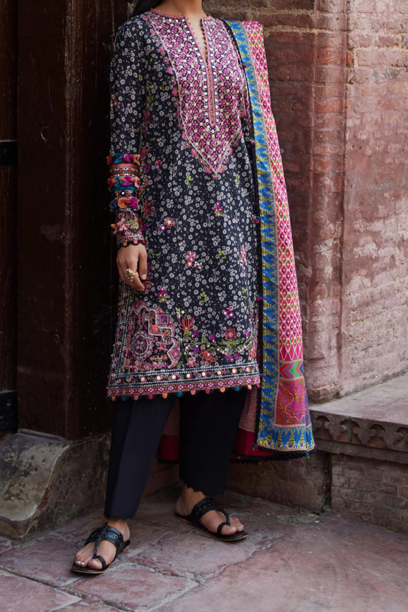 Zaha Unstitched 3 Piece Emb Festive Lawn Suit-ZF-10-Nihan - Image 3