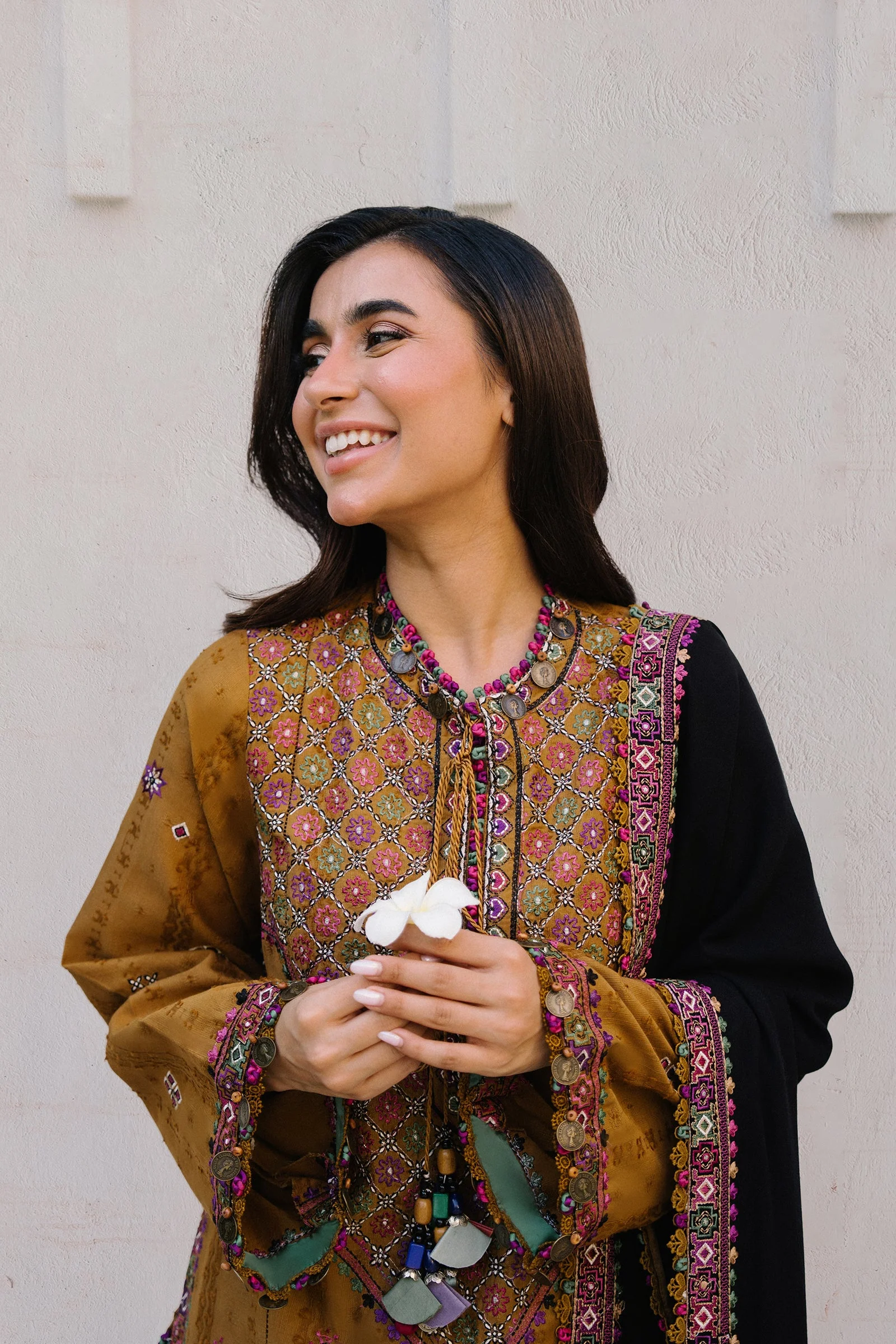 Zaha Unstitched 3 Piece Winter Suit-ZW-03-Gulzar - Image 4