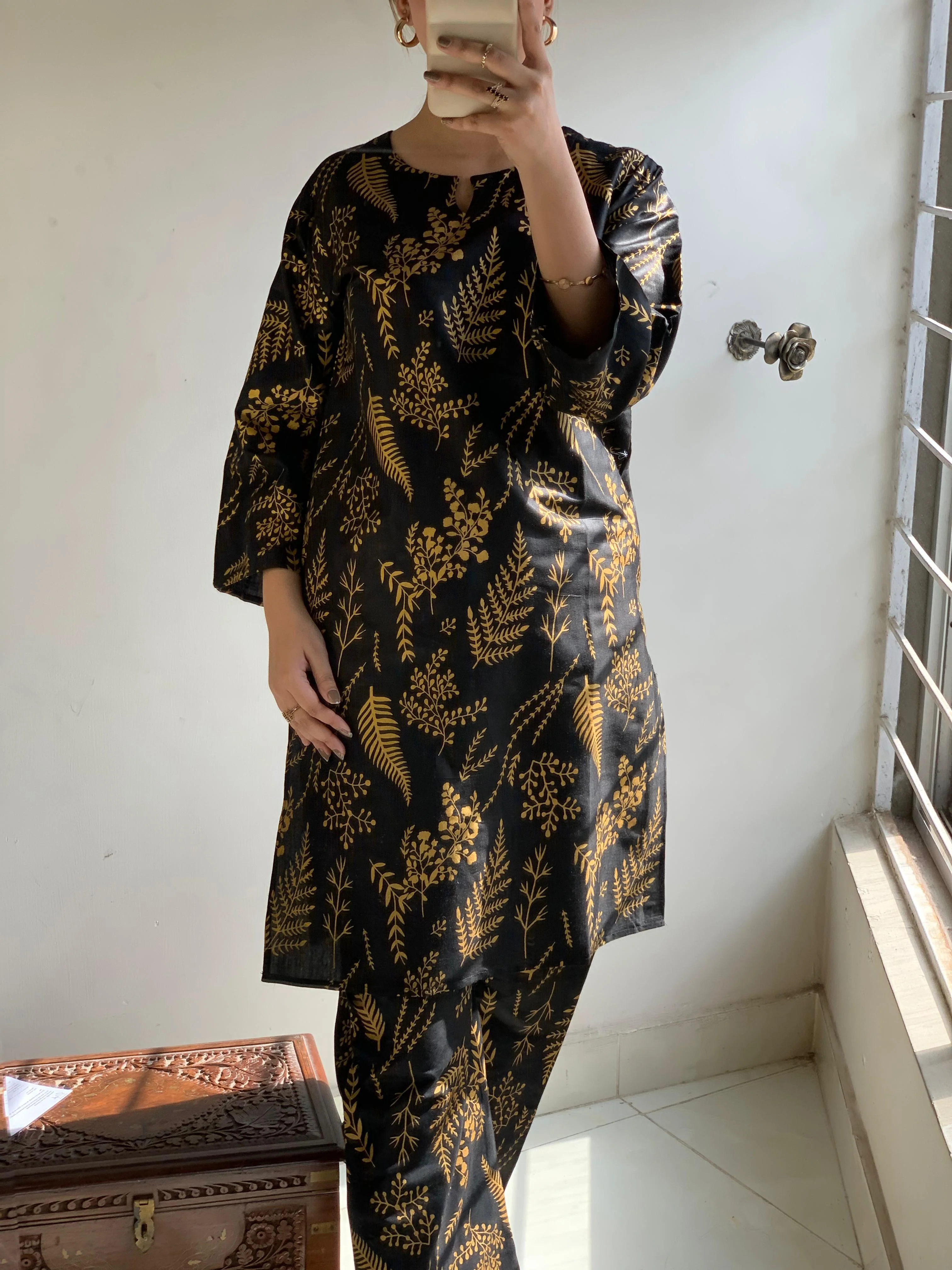 Zaib E Hoor Floral Leaf Print 2Pcs Stitched - Image 15