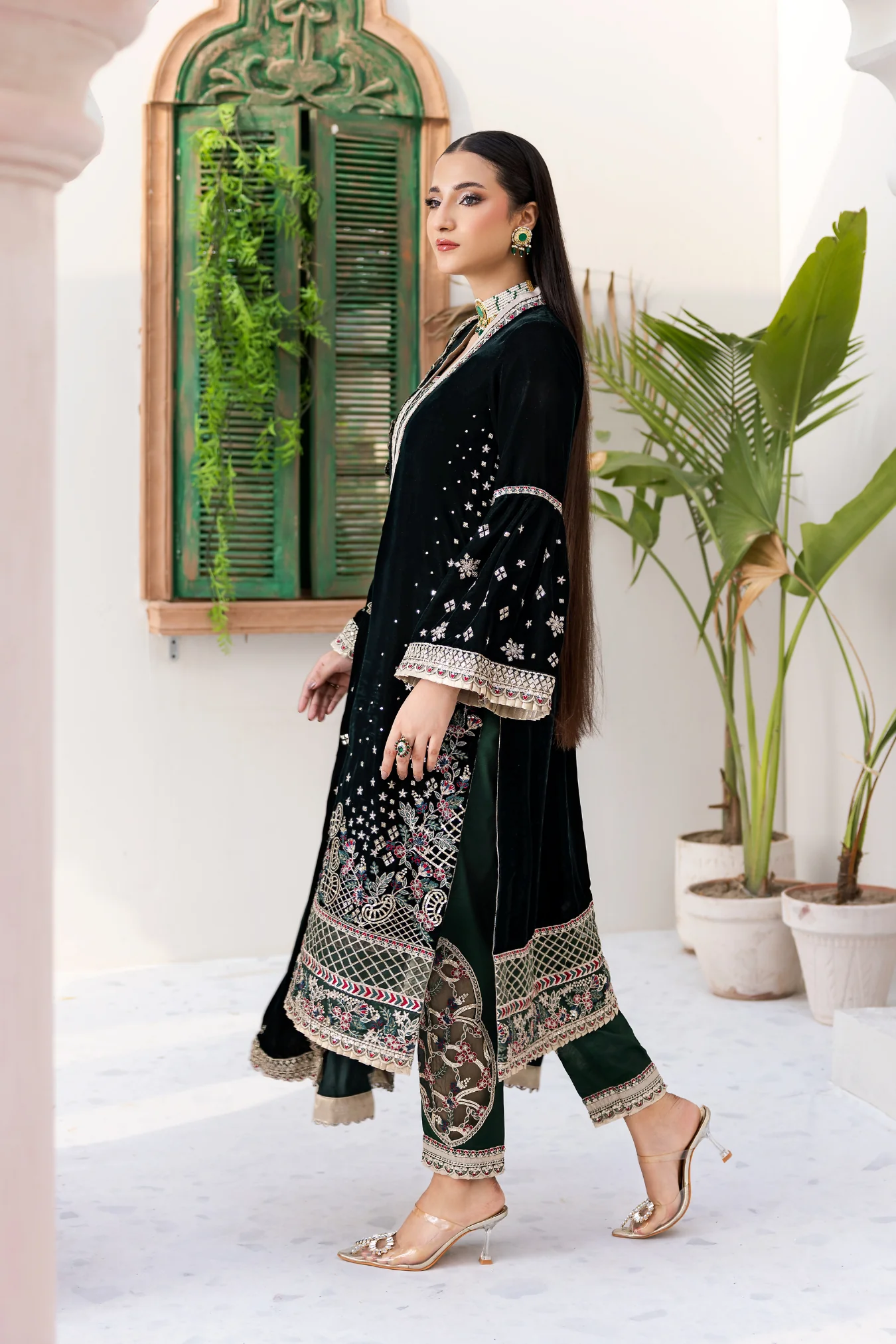 Andaz e Makhmal By Zebtan Unstitched 3 Piece Luxury Formals Suit-ZAM-07 - Image 3