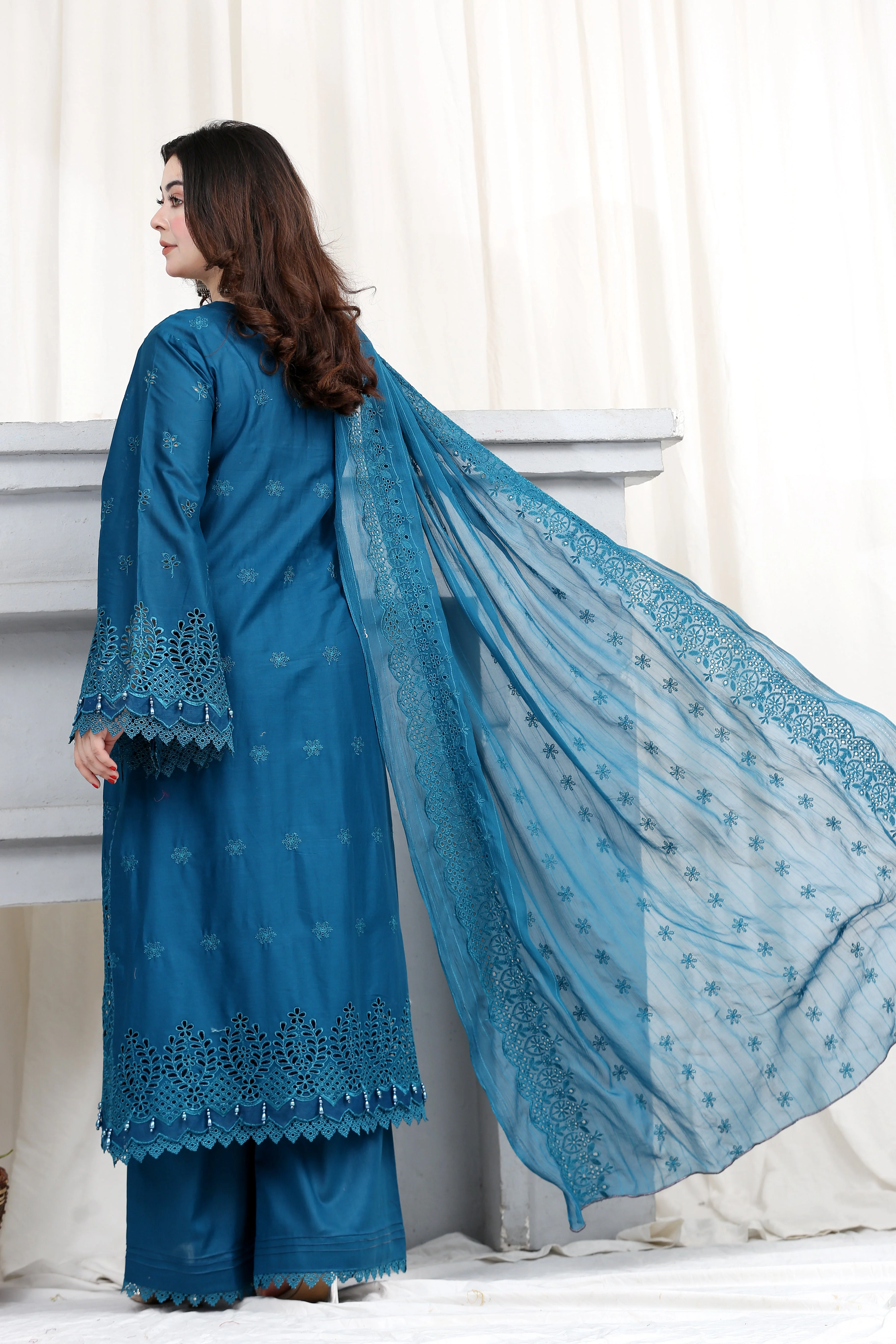 Zeenat By Gulposh Unstitched 3 Piece Lawn Suit-05 - Image 2
