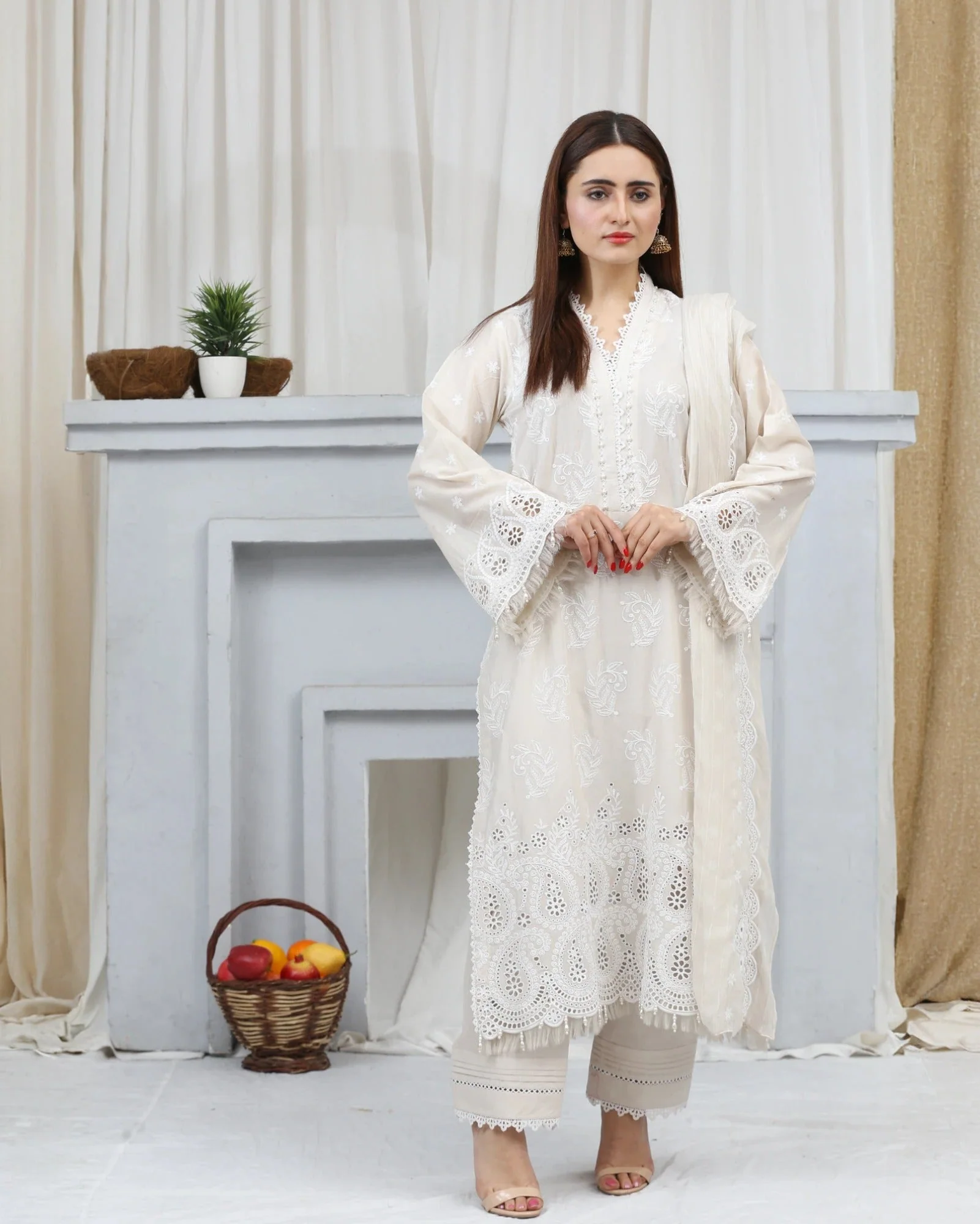 Zeenat By Gulposh Unstitched 3 Piece Lawn Suit-06 - Image 3