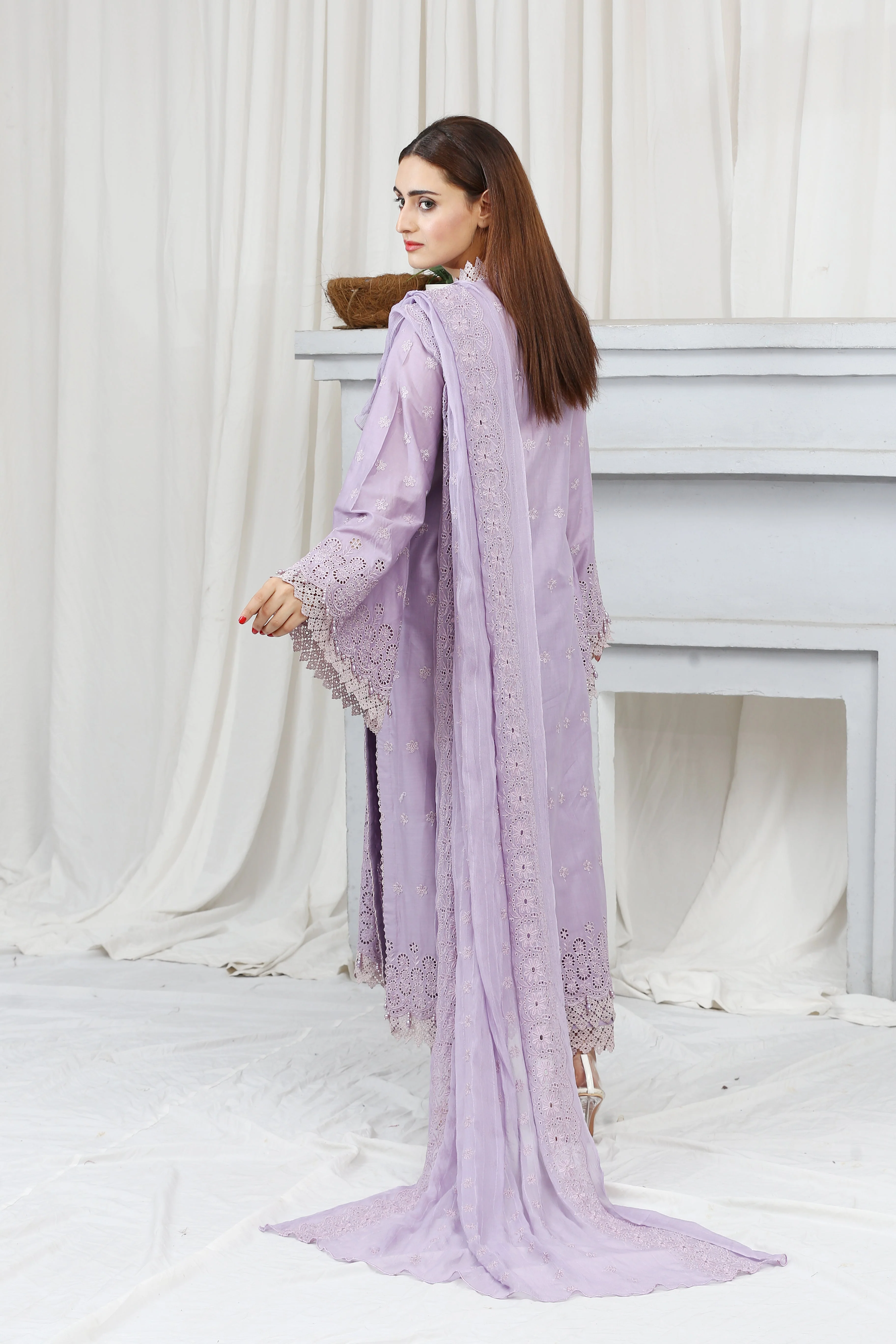 Zeenat By Gulposh Unstitched 3 Piece Lawn Suit-09 - Image 4