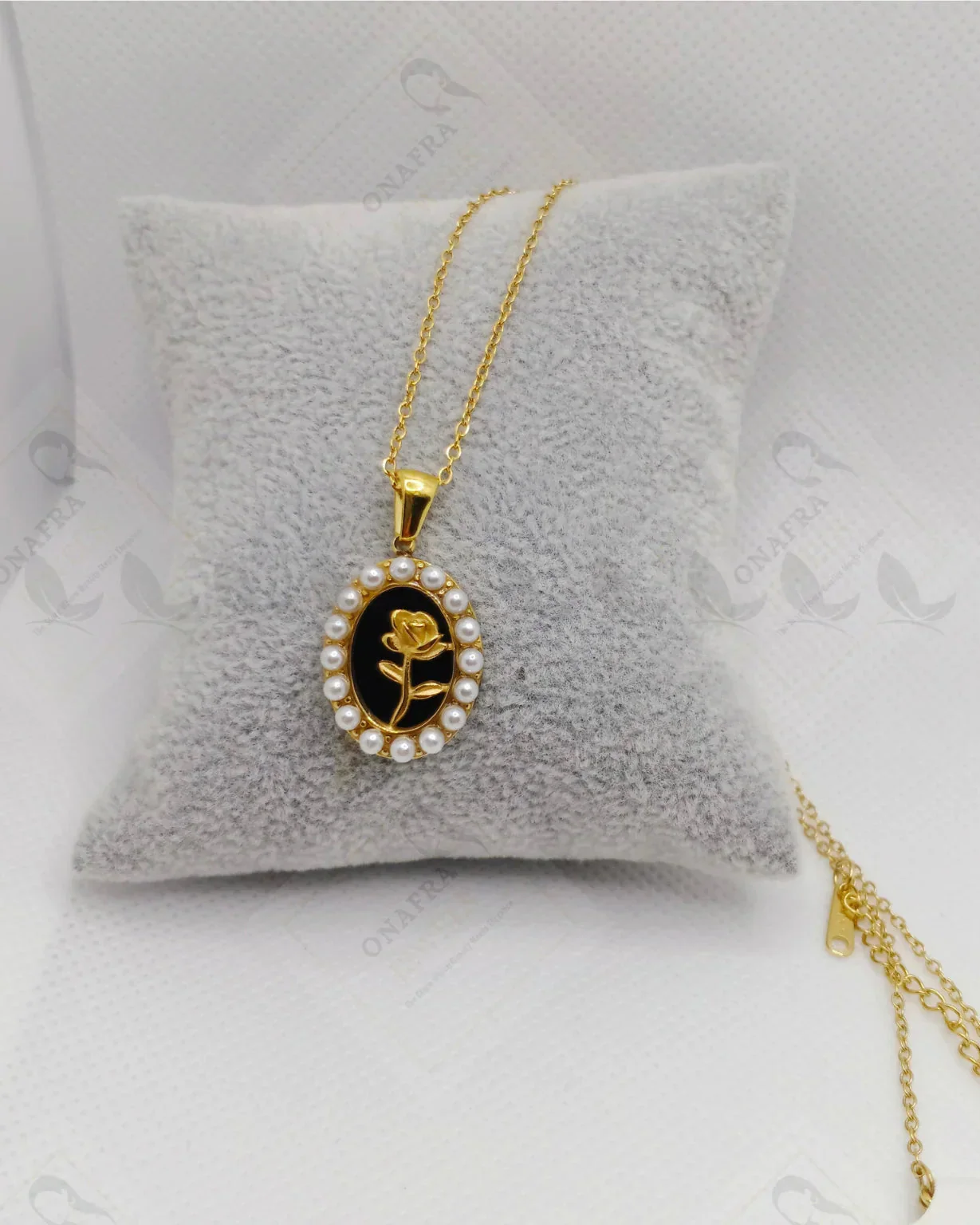 Zeesy Corona Chain