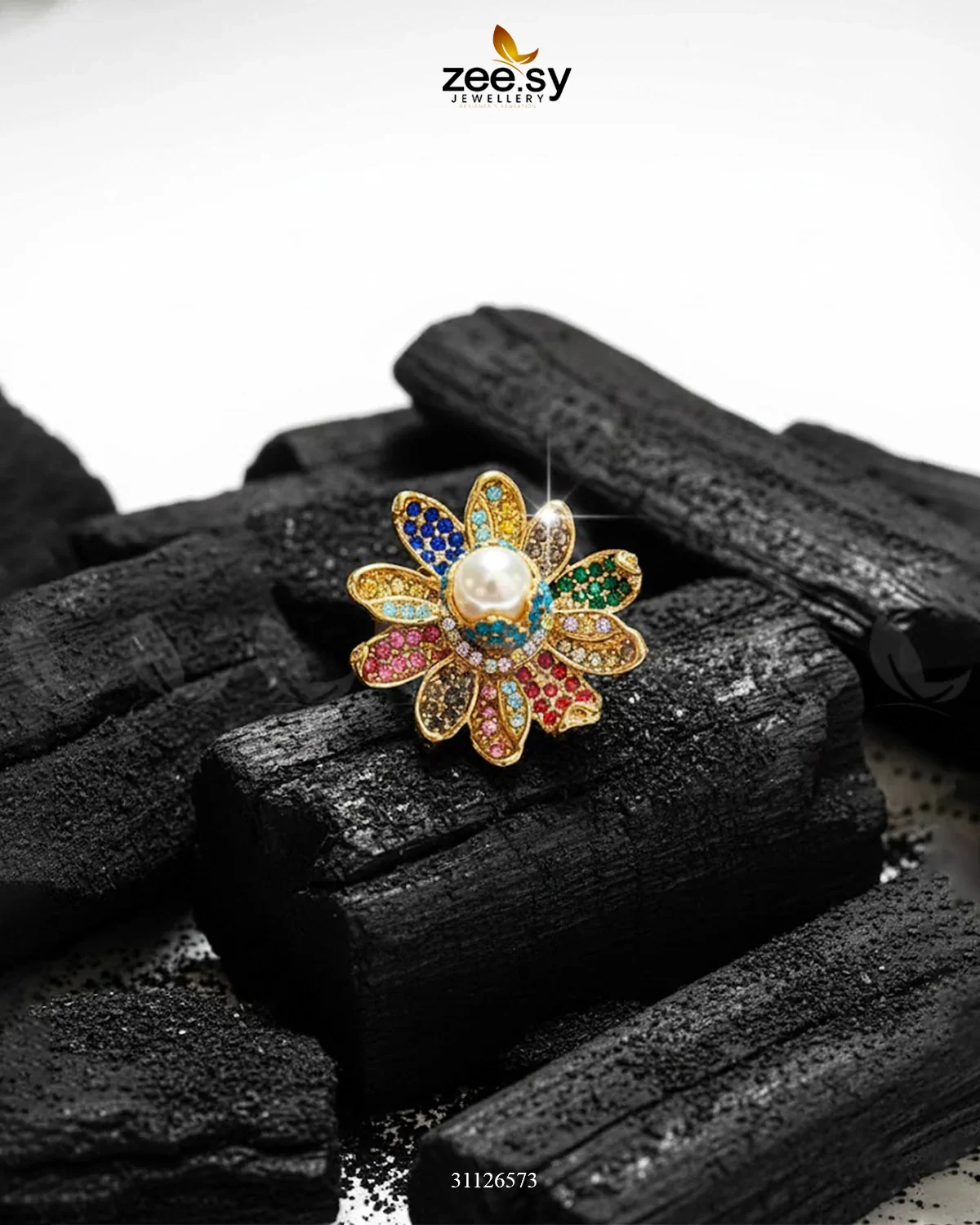 Zeesy Floral Art Cluster Pave Ring - Image 3