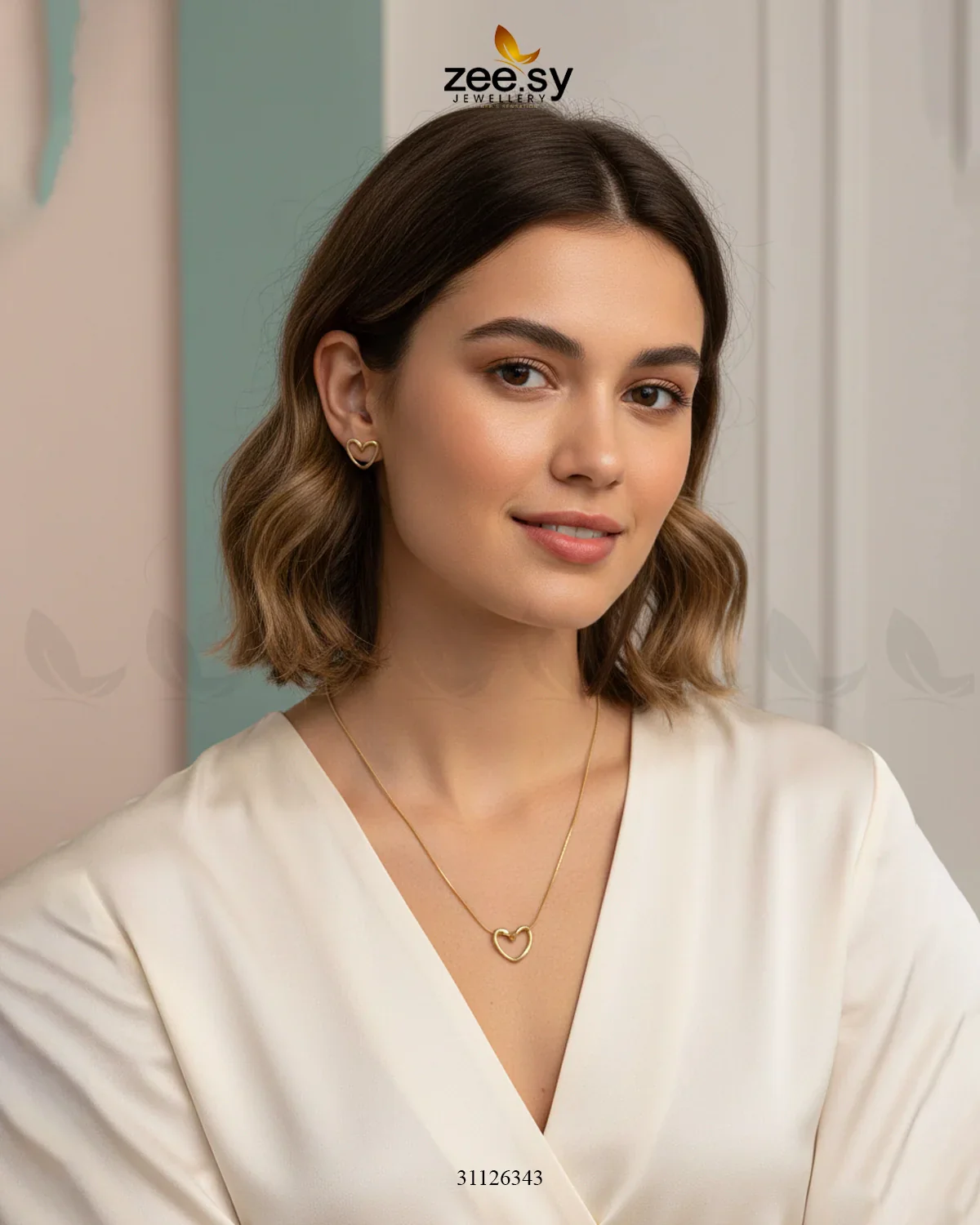Zeesy Hallow Heart Pendant Set