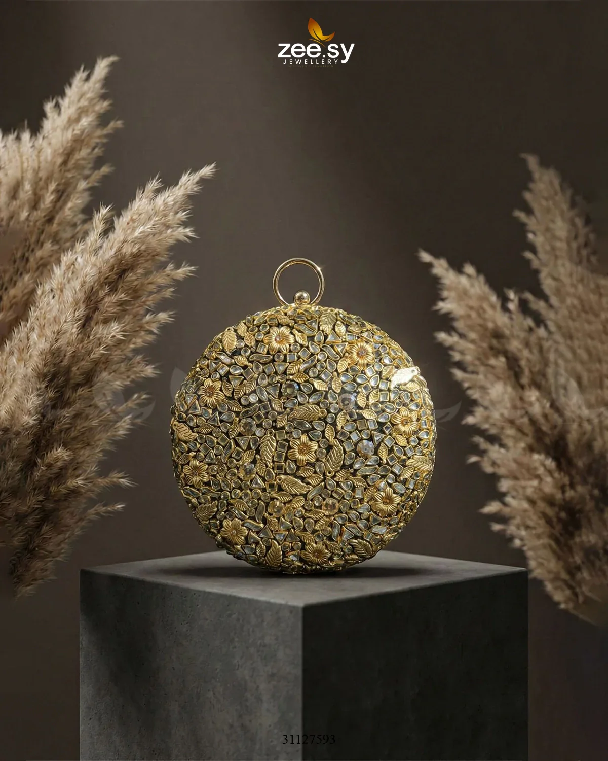 Zeesy Mahogany Leaf Embellished Clutch Bag - Image 5