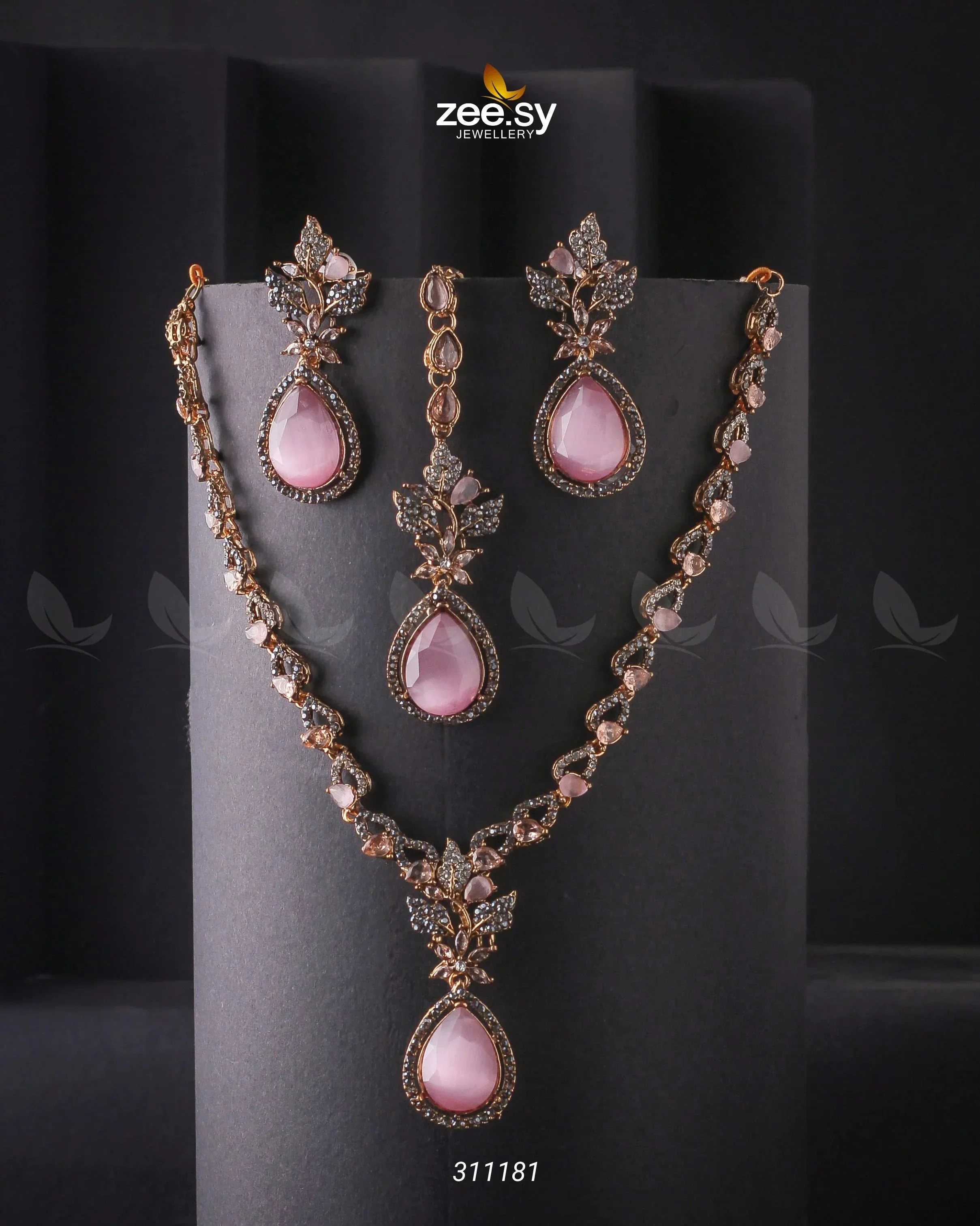 Zeesy Opal Necklace Set