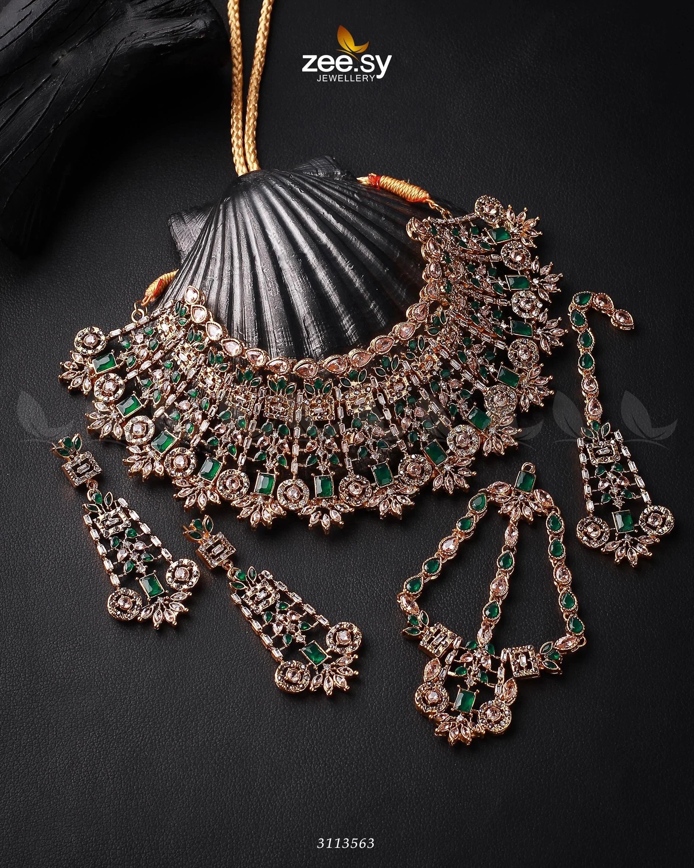 Zeesy Resham Bridal Set - Image 4