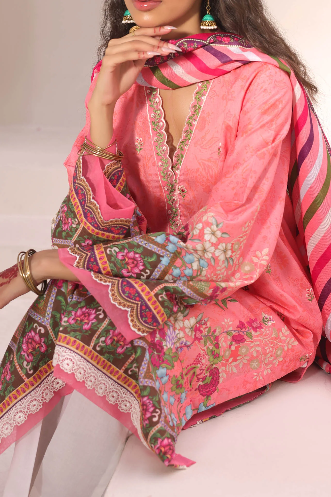 Zellbury Unstitched 2 Piece Lawn Drop-01 Vol-04 Suit-WU-658 - Image 2