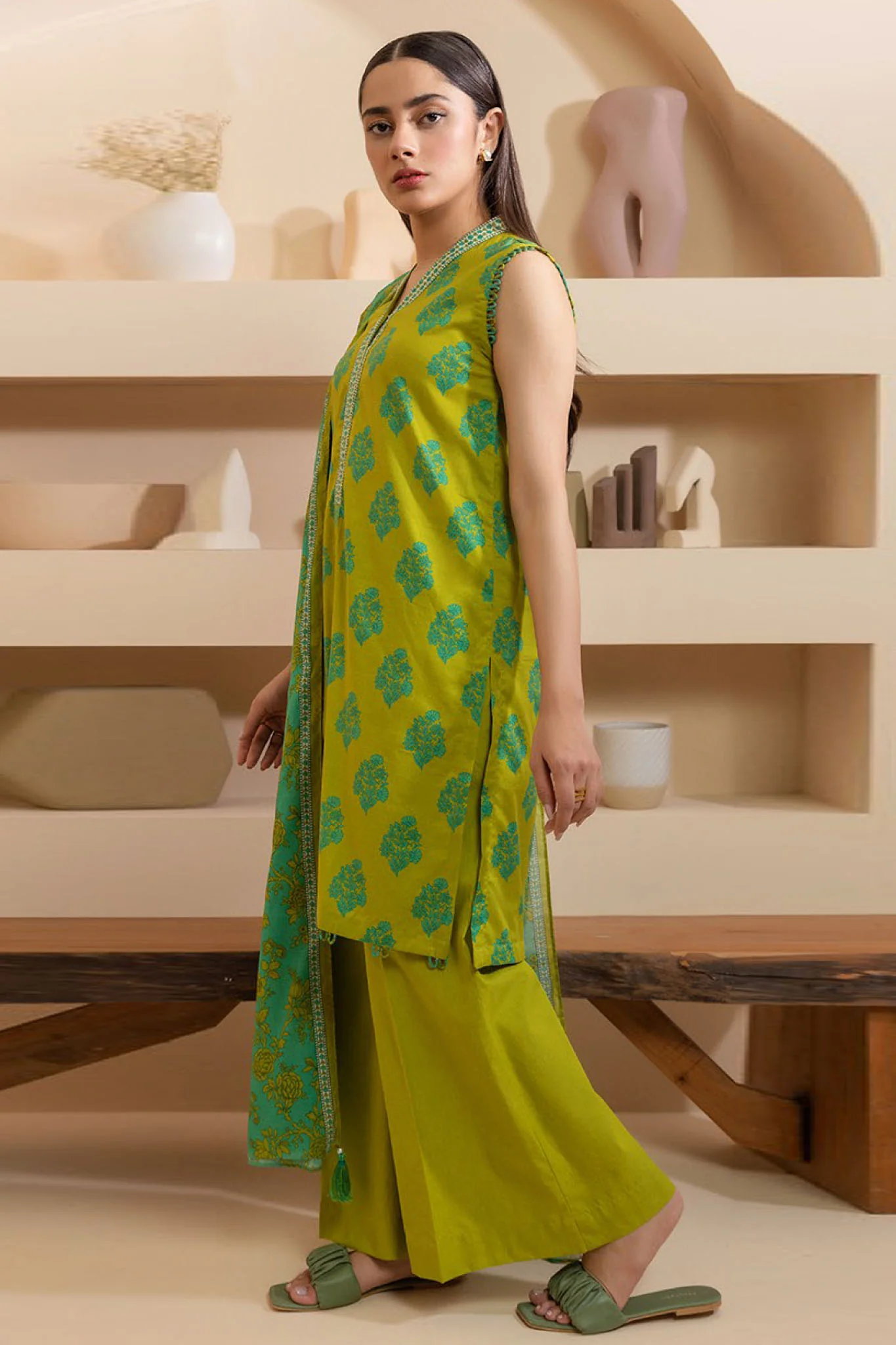 Zellbury Unstitched 3 Piece Lawn Vol-04 Suit-WUS-0243 - Image 3